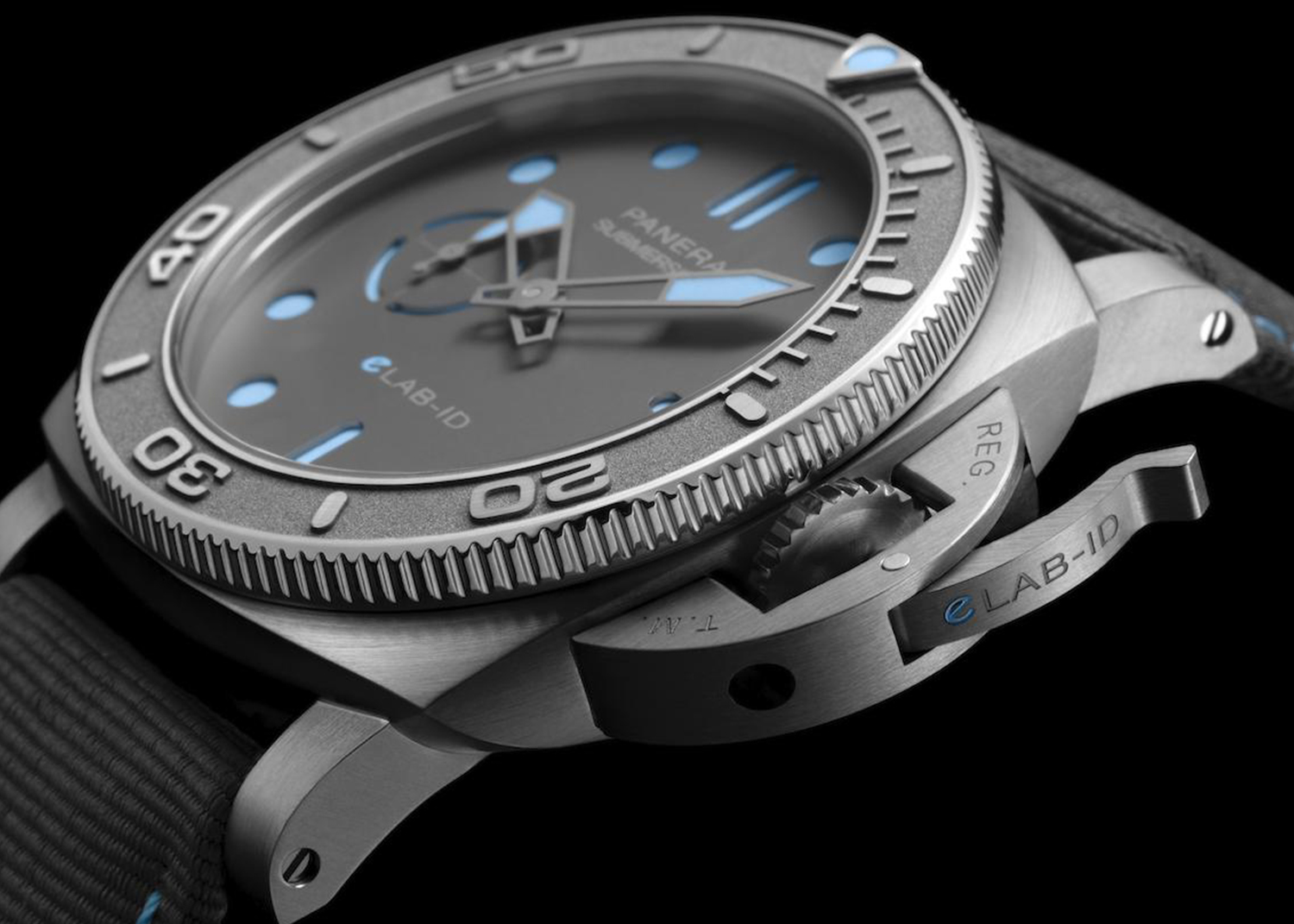 Panerai Submersible eLAB-ID™