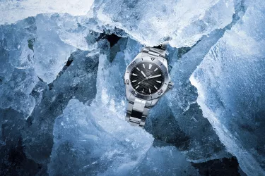 Header_tag_heuer_aquaracer_200
