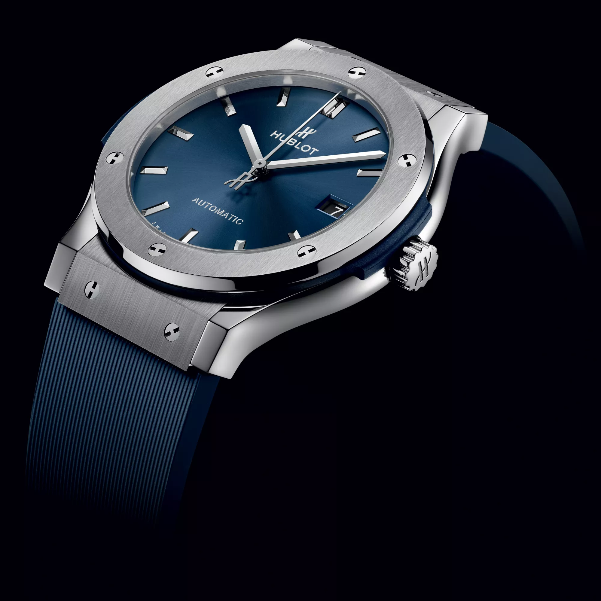 Hublot Classic Fusion Titanium Blue 42mm Watchdreamer