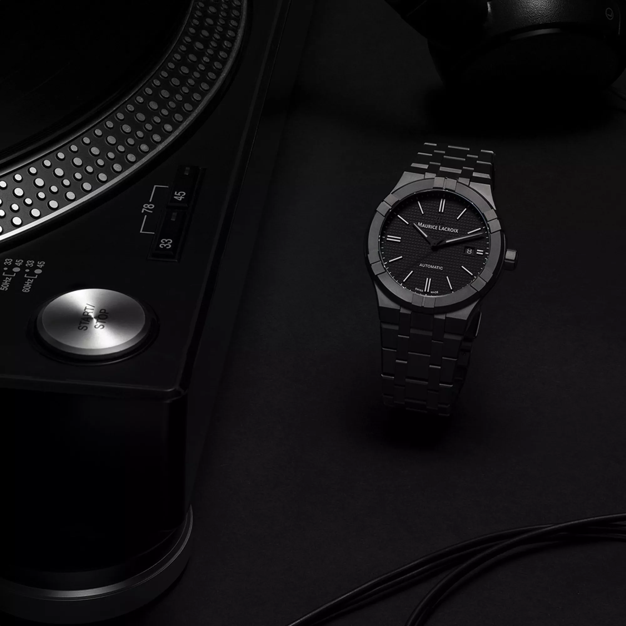 Maurice Lacroix Aikon Automatic Ceramic 42mm AI6008-CRM22-330-2