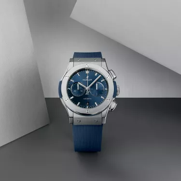 Hublot Classic Fusion Titanium Blue Watchdreamer