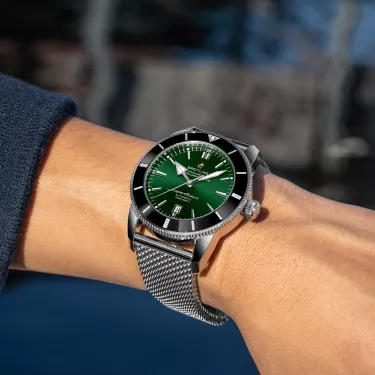Breitling Superocean Heritage B20 Automatic Watchdreamer