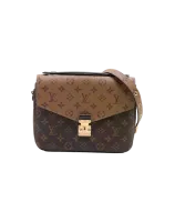 Louis Vuitton Pochette Metis