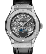 Hublot Classic Fusion Aerofusion Moonphase
